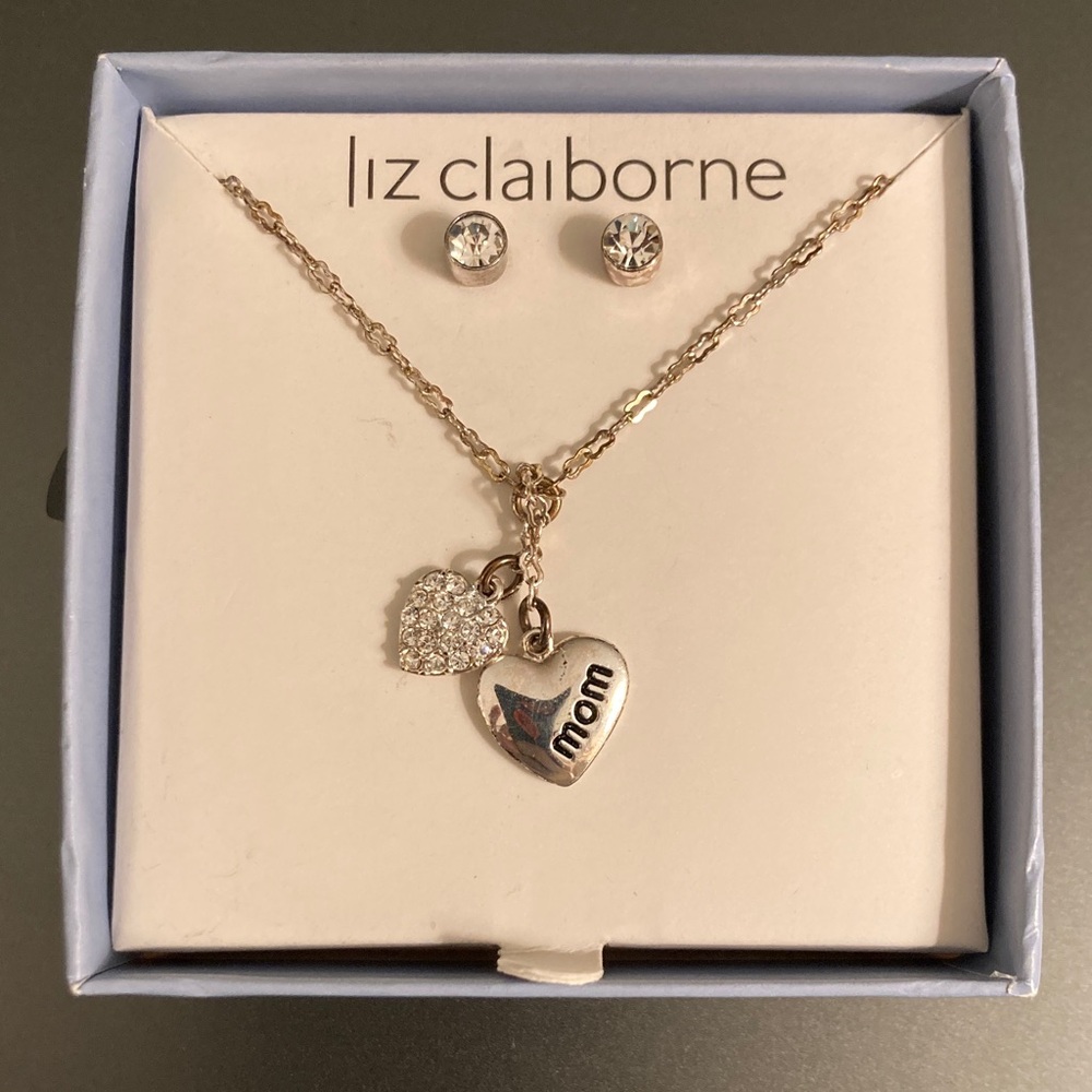 Liz Claiborne Mom Heart Necklace Set